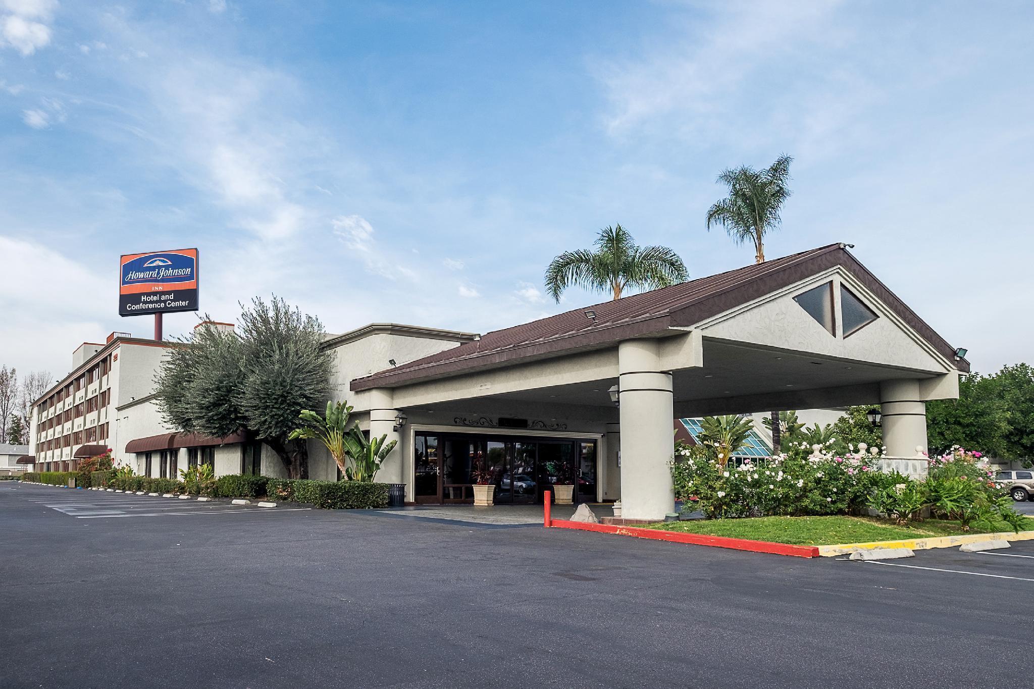 Howard Johnson By Wyndham Fullerton/Anaheim Conference Cntr Hotel Екстериор снимка