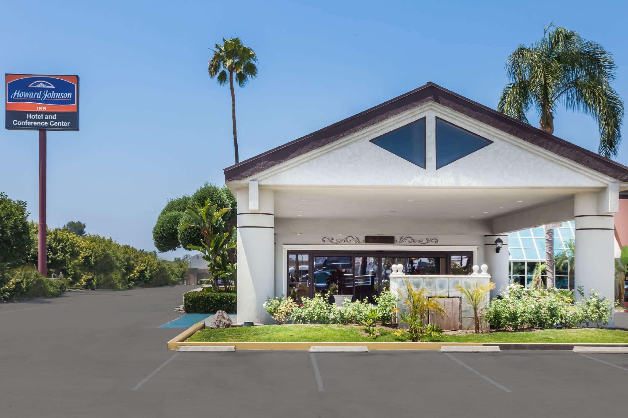 Howard Johnson By Wyndham Fullerton/Anaheim Conference Cntr Hotel Екстериор снимка